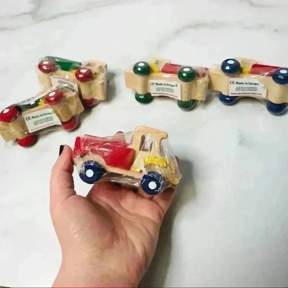 Bundle of 5 Handmade Wooden Mini Trucks Handpainted Push Toys Non-Toxic Paint - Picture 5 of 7